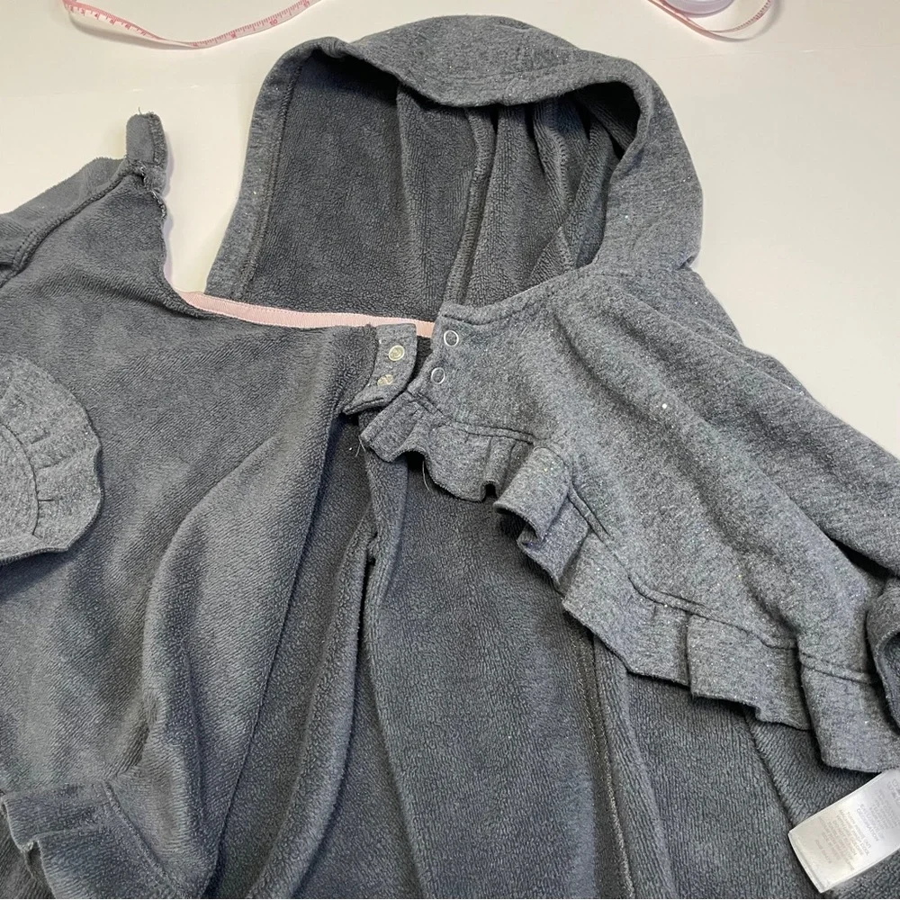Max Studio Baby Girl Sparkly Hooded Ruffle Poncho Cape Sweater 24M